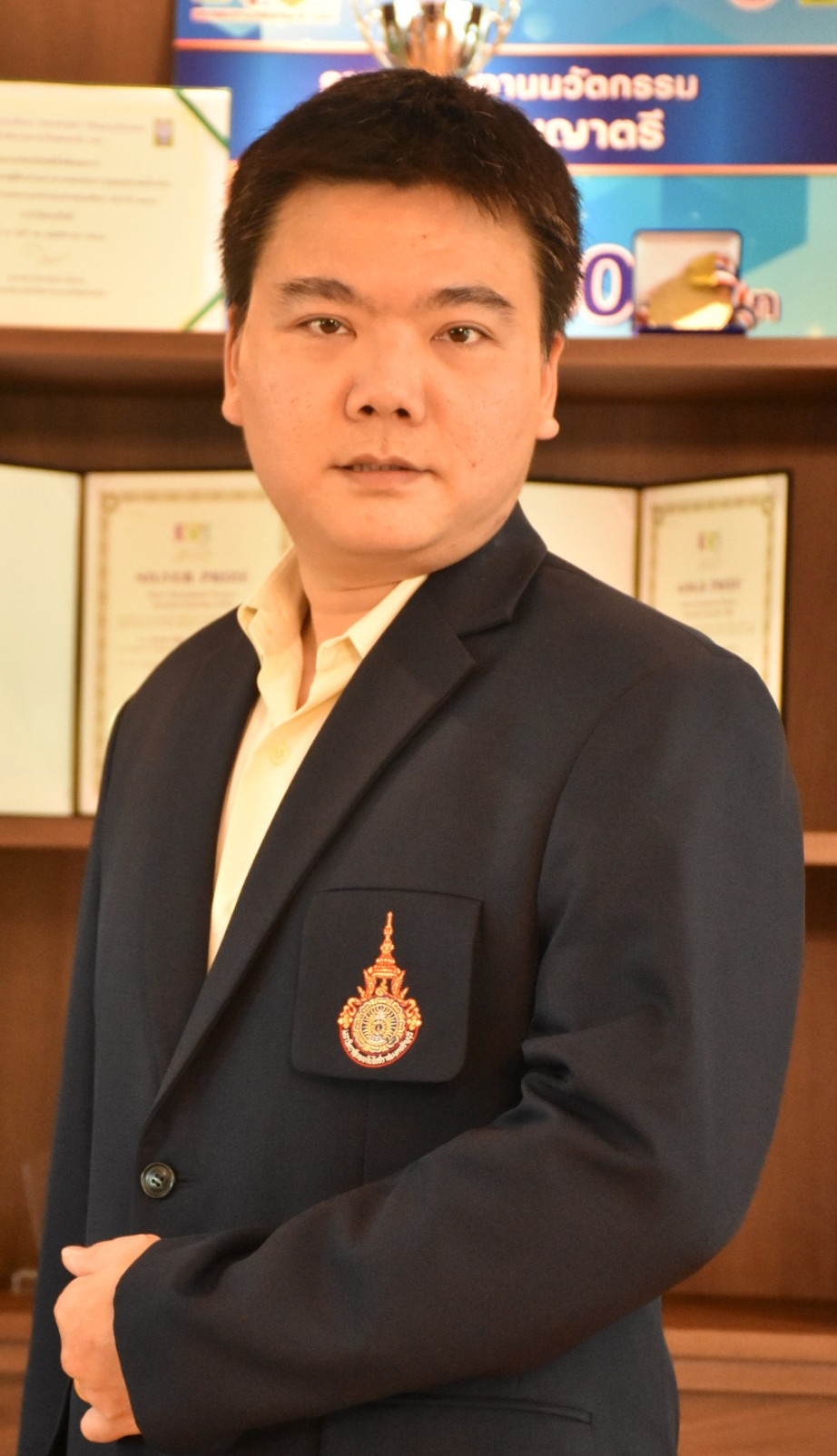 Asst.Prof.Dr.Pichate Kunakornvong